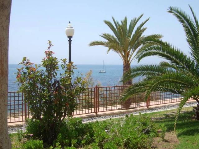 BUNGALOW PRIMERA LÍNEA DE MAR CABO DE LAS HUERTAS ALICANTE