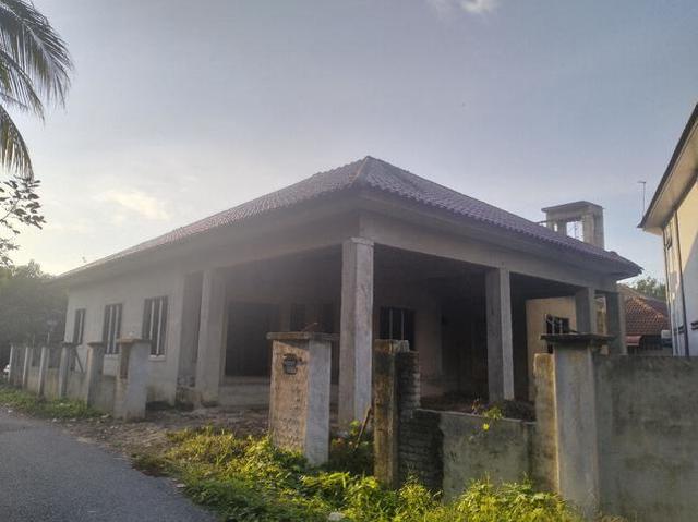 Bungalow Separuh Siap Utk Dijual
