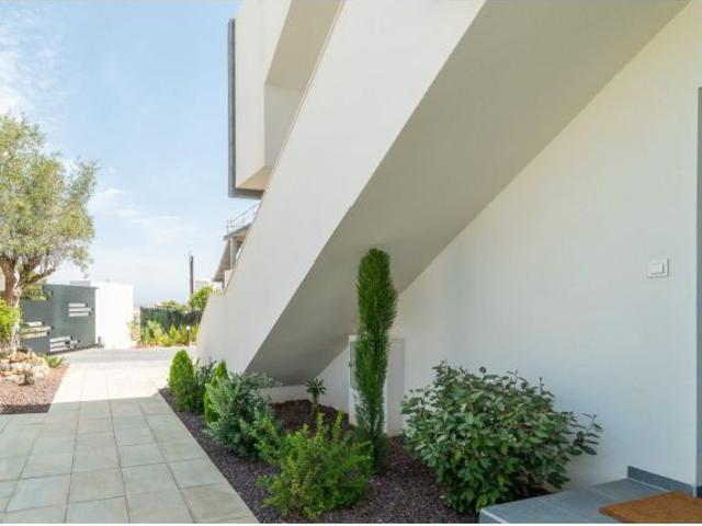 BUNGALOWS DE 3 DORMITORIOS 2 BAÑOS, PISCINA COMUNITARIA EN PRECIOSO URBANIZACIÓN DE TORREVIEJA