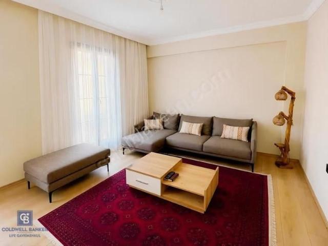Buca Merkezi Lokasyon Eşyalı Kiralık 3+1 Daire