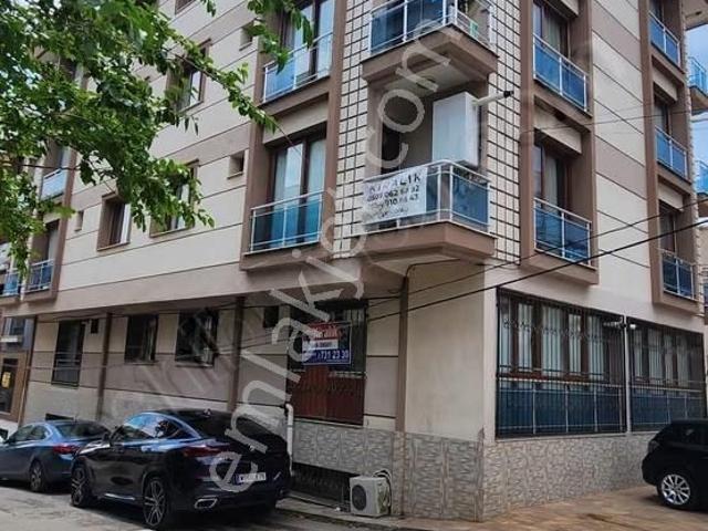 Buca Atatürk Mah. Eşyalı Kiralık 1+1 Daire