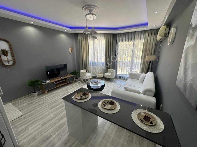 Buca Atatürk Mahallesi Balkonlu Eşyalı Satılık 2+1