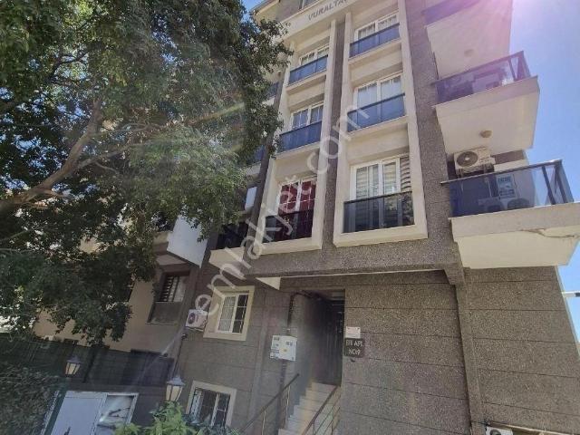 Buca Adatepe Mah 1+1 Klimalı Balkonlu Ara Kat Yeni Daire