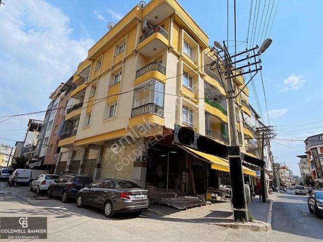 Buca Çamlıkule Mah. Cadde Üzeri Satılık Köşe Dükkan