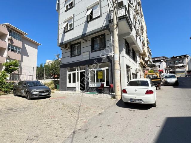 Buca Ana Cadde Üzeri Satılık 180 M2 Dükkan