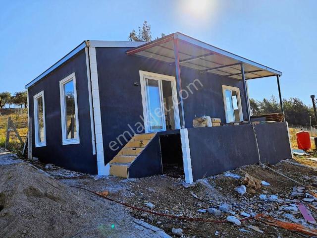 Buca Belenbaşı Köyünde Satılık 250 M2 Tarla Ev Yol Su Elektrik