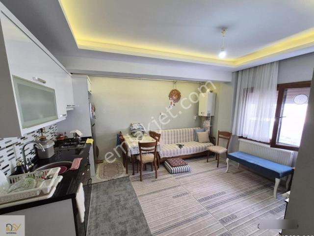 Buca Çevikbir Yakını 1+1 D.gazlı Panjurlu Krediye Uygun Daire