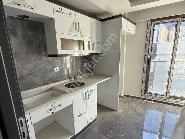 Buca Fırat Mah. 2+1 90 M2 Kapalı Mutfak Ara Kat Satılık Sıfır Daire