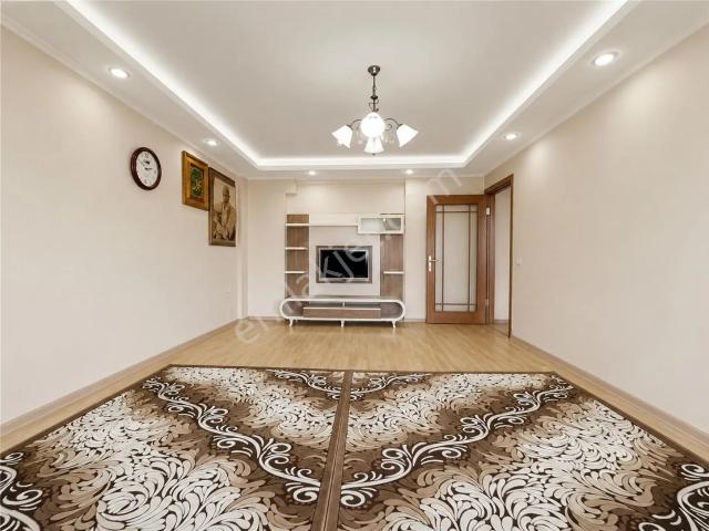 Buca Fırat Mah Merkezde 130 M2 3+1 Doğalgazlı Lüks Daire
