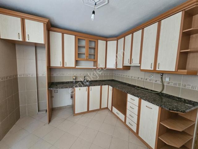 Buca Göksu Mah Satılık Doğalgazlı 3,kat Daire 120m2 3+1