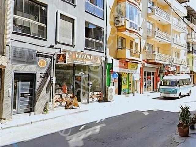 Buca Hasanağa Parkı Karşısı 2+0 Arakat Büyük Daire