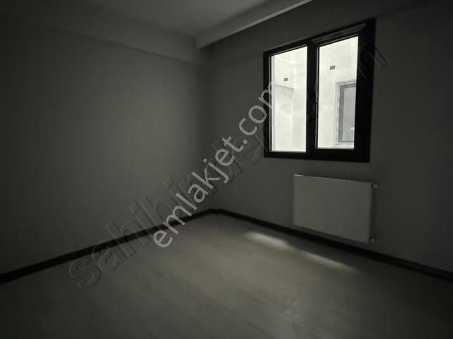 Buca İşçievlerinde 1+1 50m2 Doğalgazlı Arakat Kiralık Daire