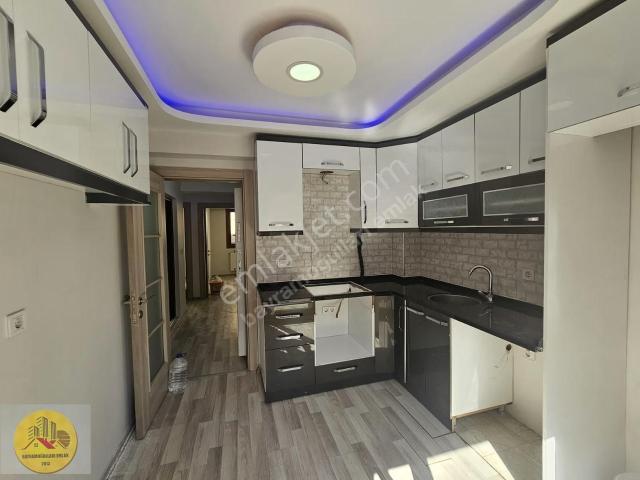 Buca İnönü'de Satılık 2+1 Daire, 90m², Doğalgazlı