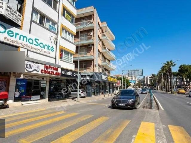 Buca Şirinyer Ana Caddede Kurumsal Kiracılı Satılık Dükkan