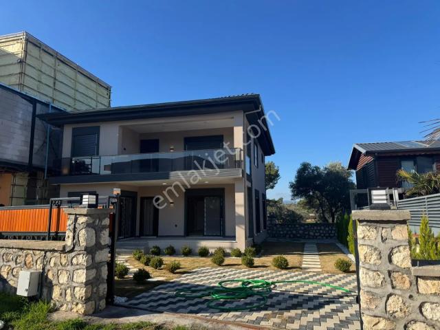 Buca Kaynaklarda Satılık Lüks Villa