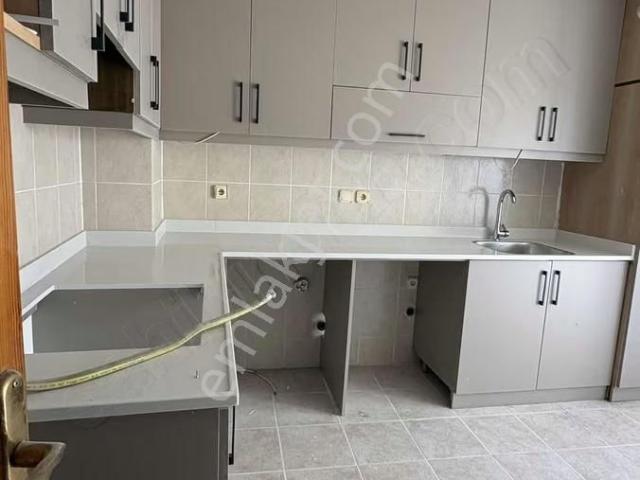 Buca Kozağaç Mah Çevik1re Yakın Ara Kat Kiralık Daire
