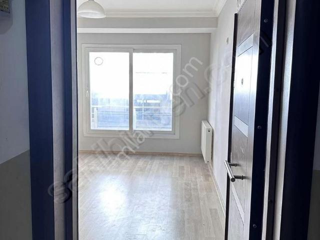 Buca Kozağaç Mah. Hasanağa Yakını Kiralık 1+1 Daire