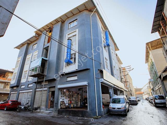 Buca Seyhan Mah. Komple Satılık Bina