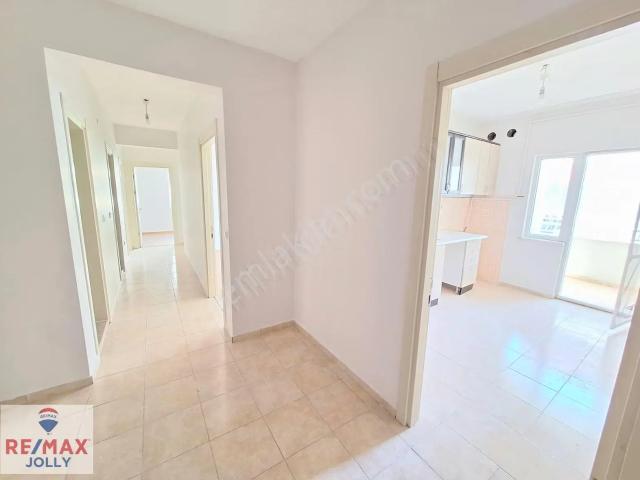 Buca Toki Kiralık 3+1 Daire Serdar Yakın Remax Jolly
