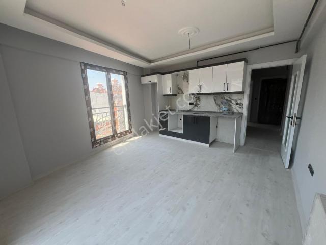 Buca Yıkıkkemer Ufuk Mah.de 2+1 80m2 Ferah Satılık Daire