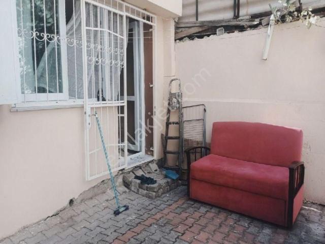 Buca Yıldız Mah.1+1 Bahçeli Eşyalı Kiralık Daire