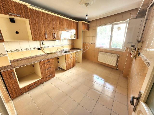 Buca Yıldız Mah Çevre Yoluna Yakın, Ara Kat, Geniş, 2+1, Kiralık Daire