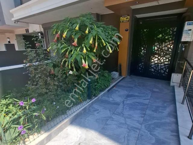 Buca Yaylacık+ta Bakımlı 2+1 Çatı Dubleks, Merkezi Konum