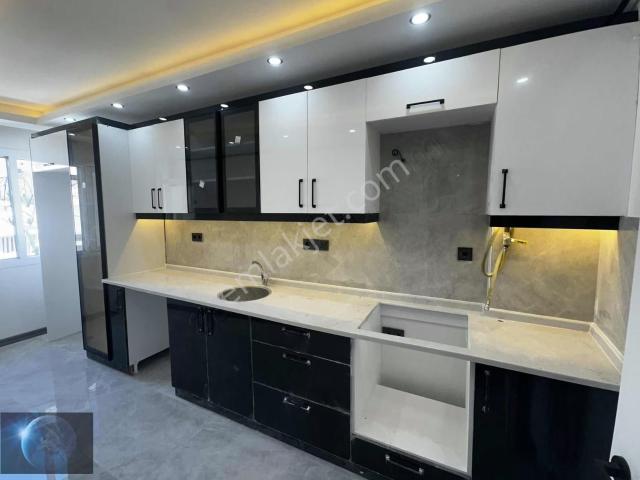 Buca Yeşilbağlar Mah/de Satılık 3+1 Arakat D.gazlı Lüx Daire