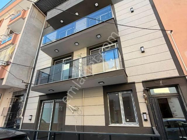 Buca Yenigün Mahallesi Satılık 2+1 Kapalı Mutfak Daireler
