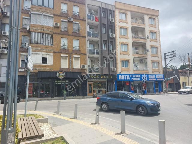 Buca Yeraltı Otopark Karşısı Kapalı Mutfak 2+1 Daire