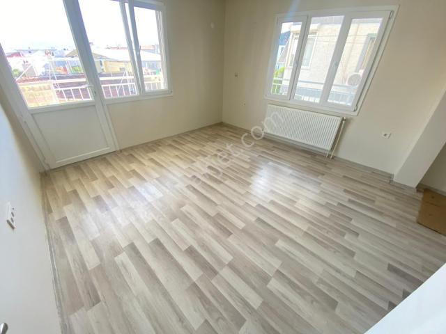 Buca Yiğitler Mahde 2+1 100m2 Arakat Ayrı Mutfak Ferah Daire