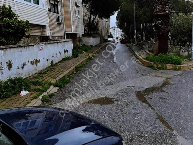 Buca'da Yeşillikler İçinde 3+1 Kiralık Daire