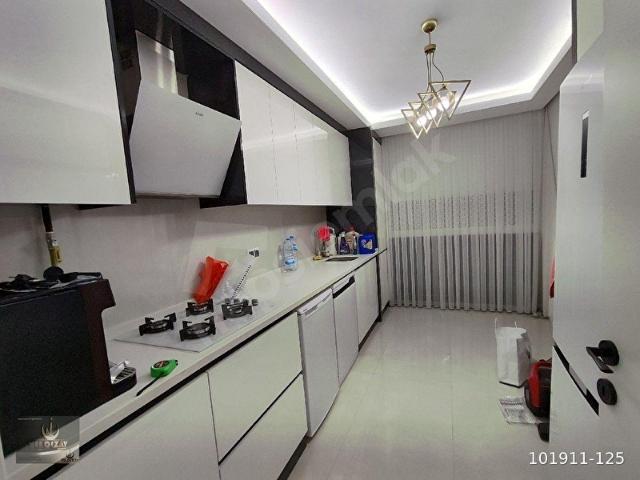 Bucak yeni mahallede satılık sıfır eşyalı lüks daire