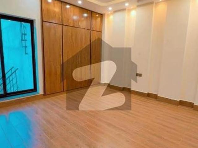 Buch Villas 10 Marla Triple Storey House Manik Block Cover Area 4900 Sq. Feet In Front Of Bloomfields Hall School Near To Masjid Near To Market Buch Villas Phase 2 Manik Block