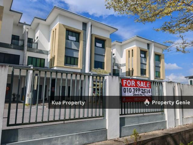 Bucida 10th Mile Lower Unit Townhouse For Sale!