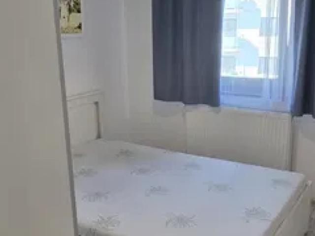 Bucium apartament 37 mp, 2 camere, semidecomandat, de inchiriat, OMV, Cod 162389