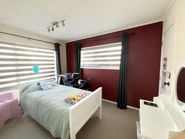 bucklands beach, 3 bedrooms