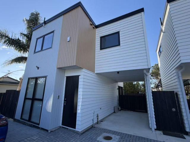 bucklands beach, 3 bedrooms