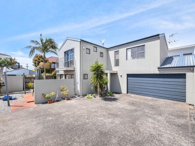 bucklands beach, 3 bedrooms