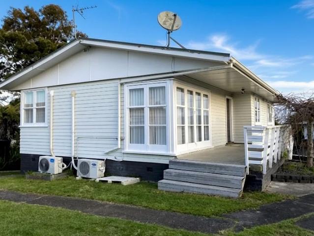 bucklands beach, 3 bedrooms