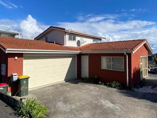 bucklands beach, 2 bedrooms