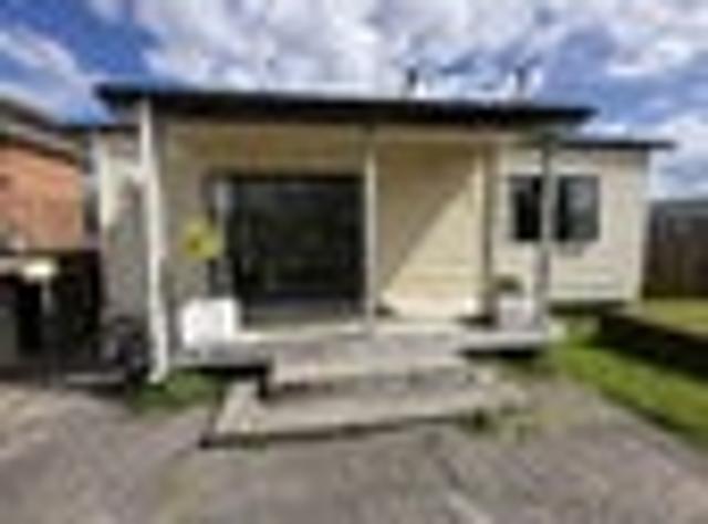 Bucklands Beach, 2 bedrooms, $510 pw