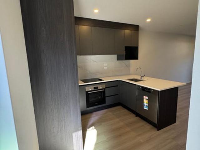 bucklands beach, 2 bedrooms