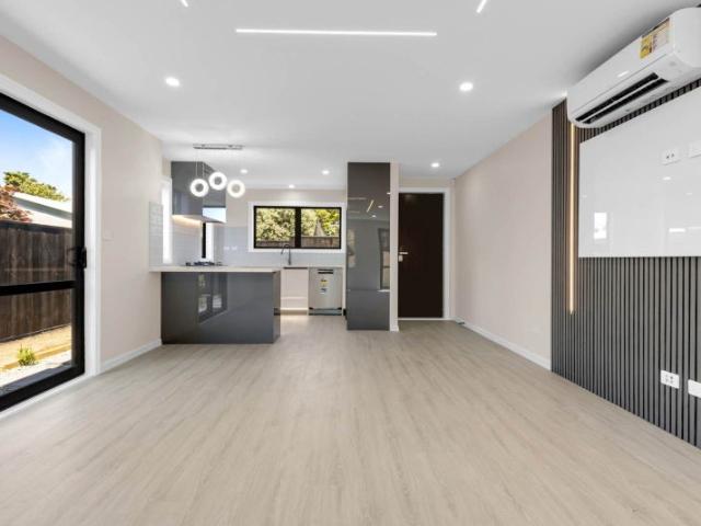 bucklands beach, 4 bedrooms