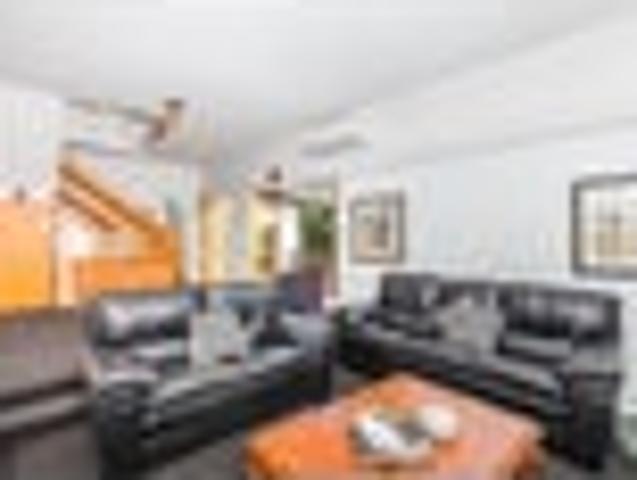 Bucklands Beach, 4 bedrooms, $900 pw