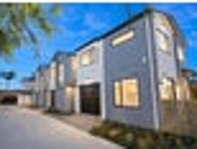 Bucklands Beach, 4 bedrooms, $950 pw