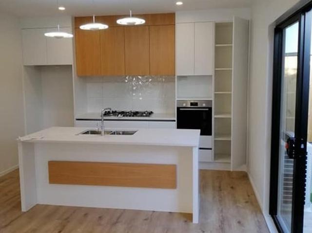 bucklands beach, 4 bedrooms