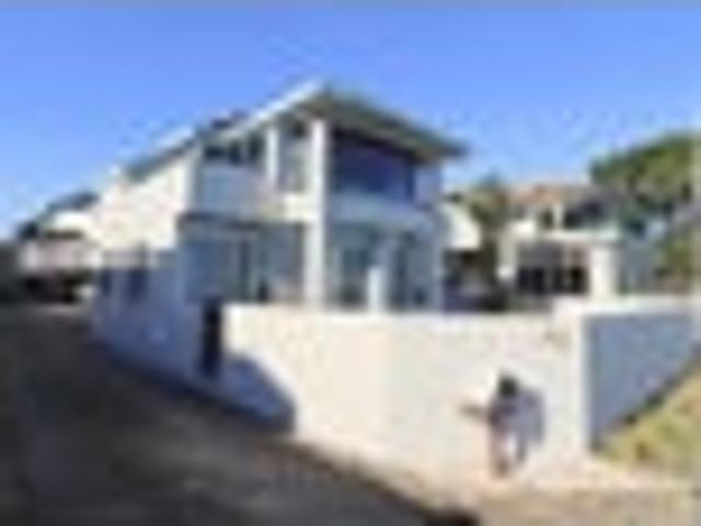 Bucklands Beach, 4 bedrooms, $1250 pw