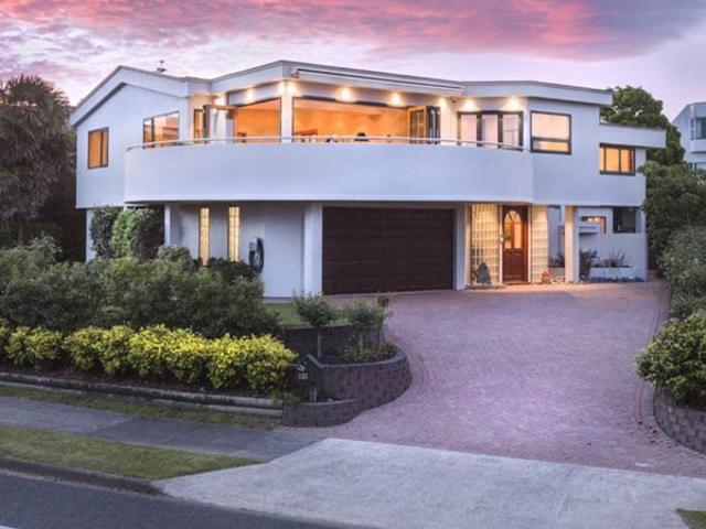 bucklands beach, 4 bedrooms