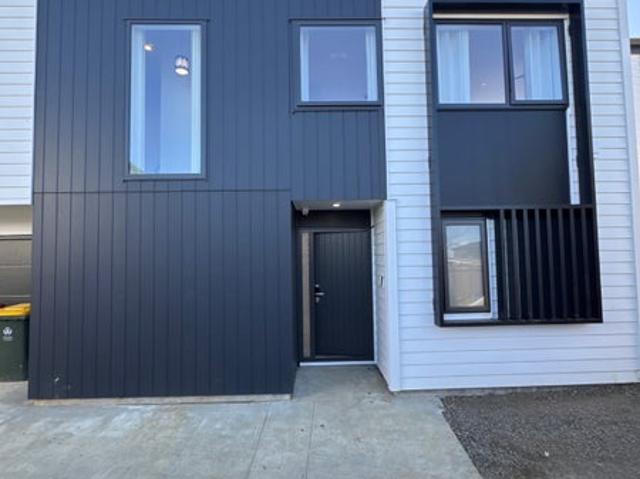 bucklands beach, 4 bedrooms